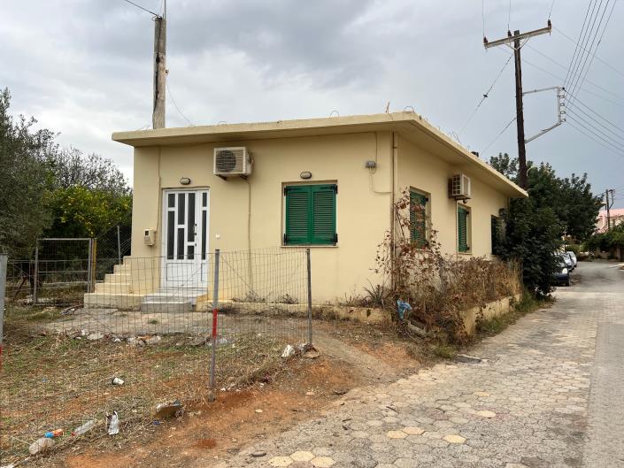 Image No.1-2 Bed House for sale