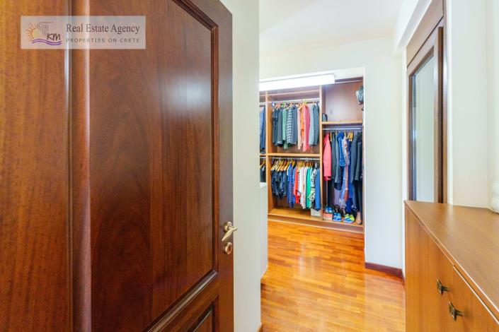 Image No.36-4 Bed Villa for sale