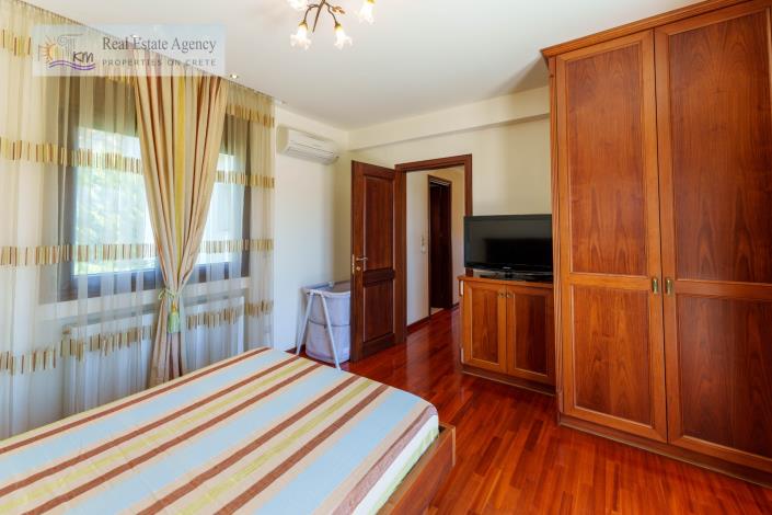 Image No.38-4 Bed Villa for sale