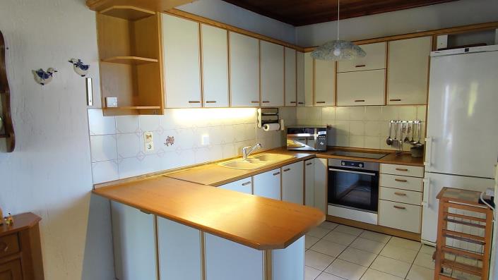 Image No.13-4 Bed House for sale