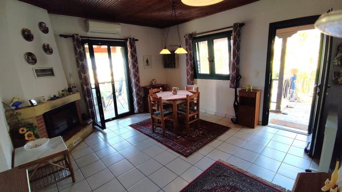 Image No.18-4 Bed House for sale