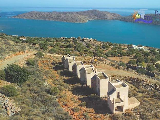 Image No.6-24 Bed Property for sale