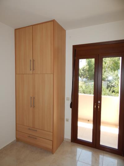 Image No.20-4 Bed House for sale