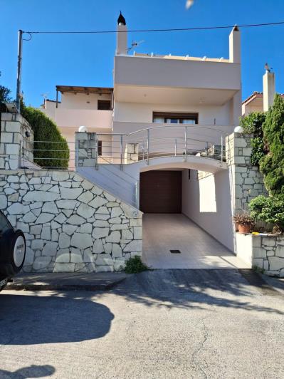 Image No.1-4 Bed House for sale