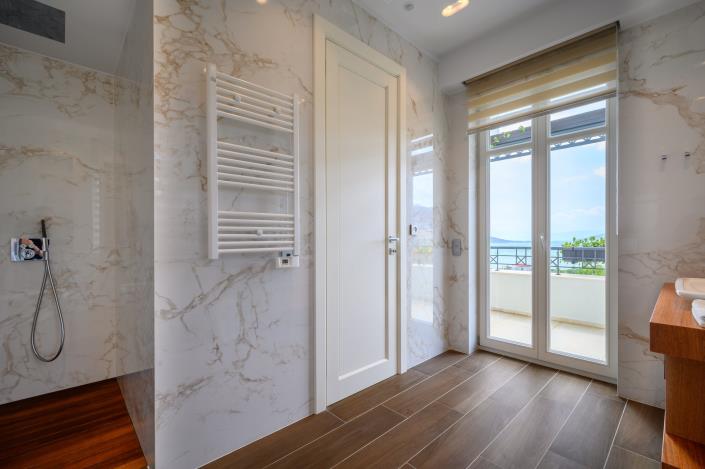 Image No.24-6 Bed Villa for sale