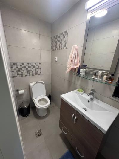 Image No.9-2 Bed House for sale