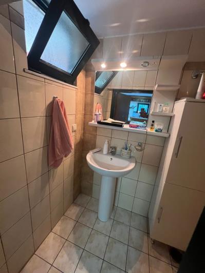 Image No.11-2 Bed House for sale