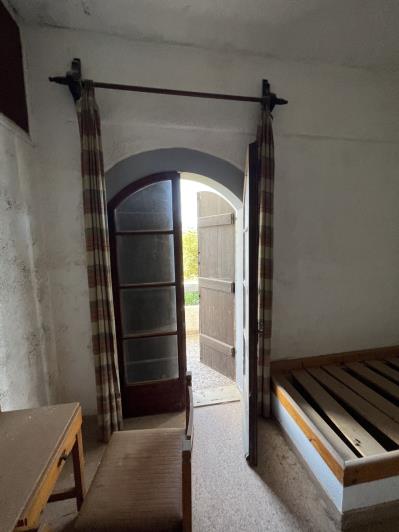 Image No.14-13 Bed Hotel for sale