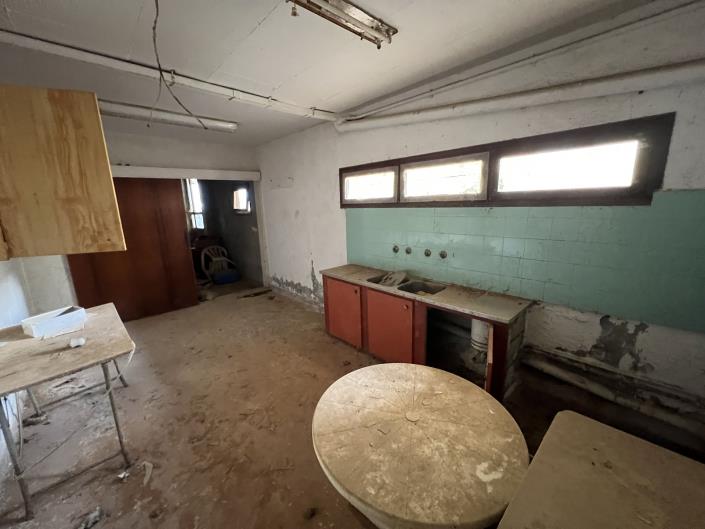 Image No.16-13 Bed Hotel for sale