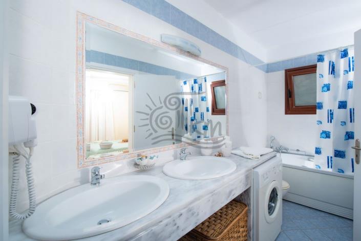 Image No.20-15 Bed House/Villa for sale