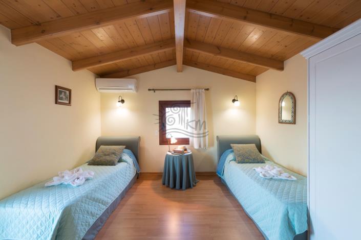 Image No.12-3 Bed Villa for sale