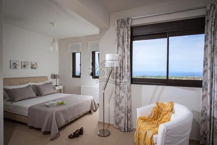 Image No.5-9 Bed Villa for sale