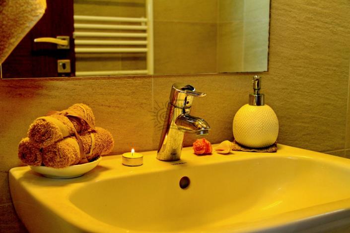 Image No.20-9 Bed Villa for sale