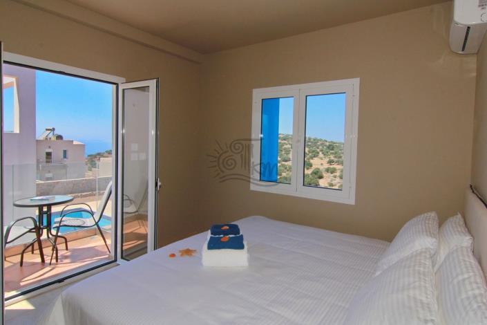 Image No.10-3 Bed Villa for sale