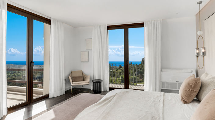 Image No.14-5 Bed Villa for sale