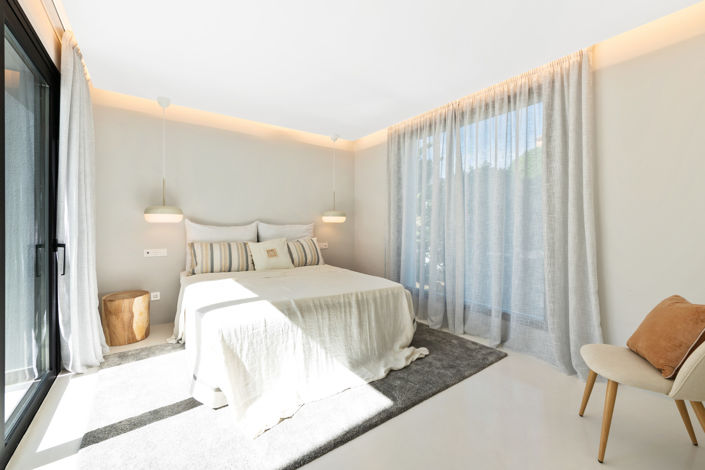 Image No.14-4 Bed Villa for sale