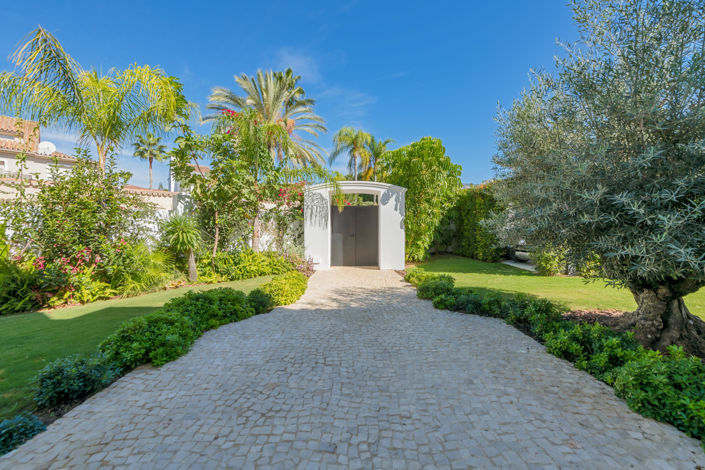 Image No.8-4 Bed Villa for sale