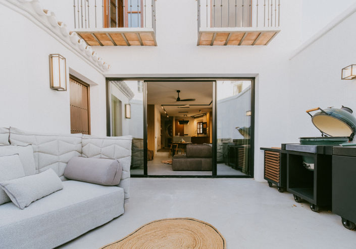 Image No.10-3 Bed Townhouse for sale
