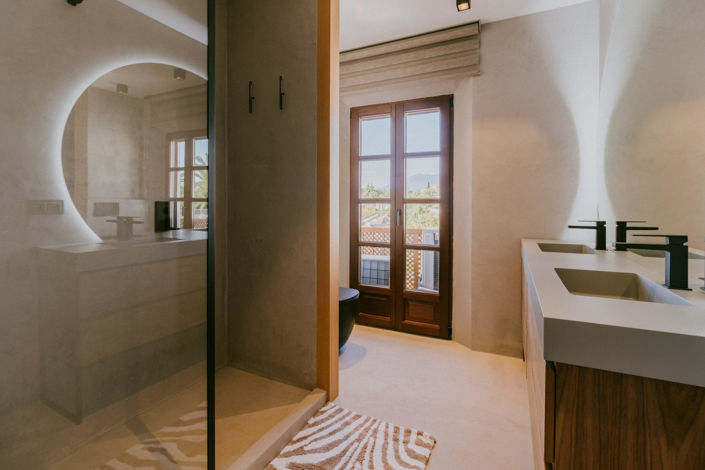 Image No.21-3 Bed Townhouse for sale