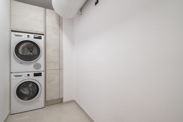 Image No.26-4 Bed Property for sale