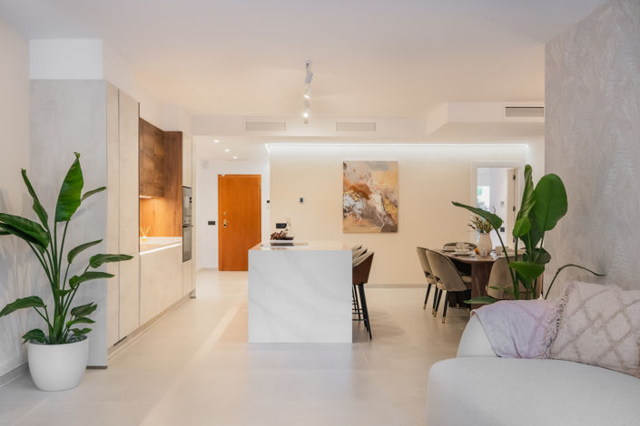 Image No.3-4 Bed Property for sale