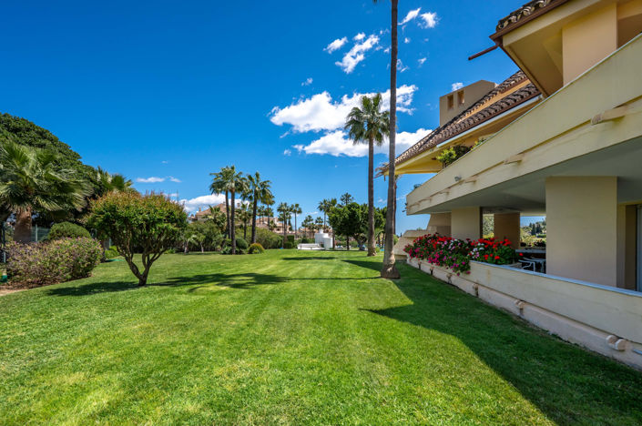Image No.32-4 Bed Property for sale