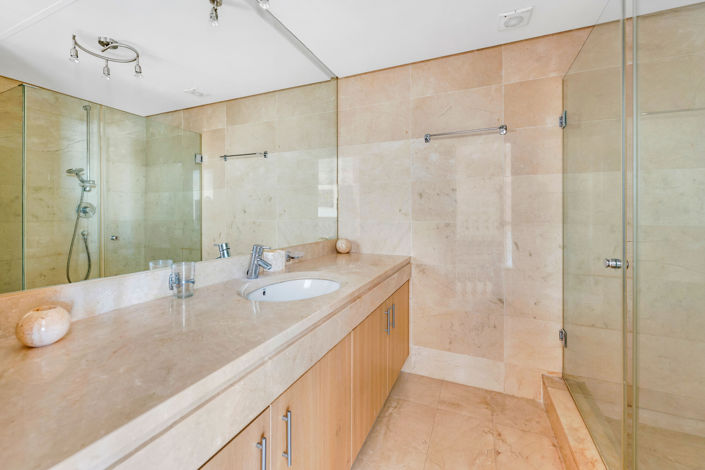 Image No.20-2 Bed Apartment for sale