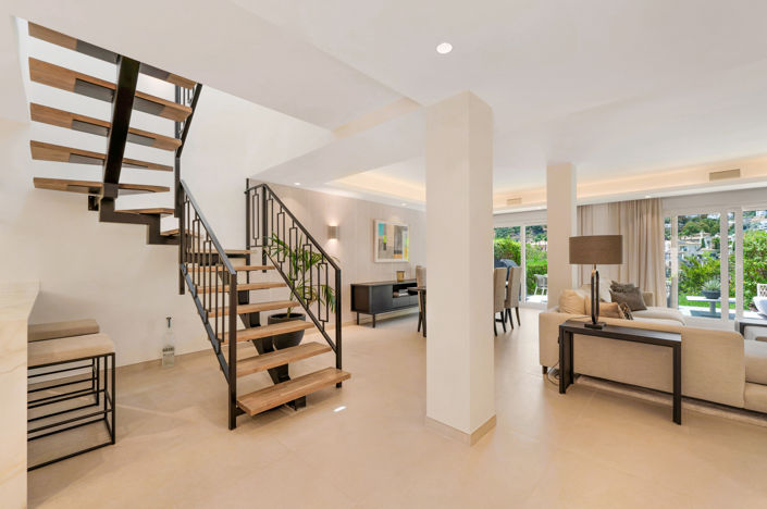 Image No.13-3 Bed Townhouse for sale