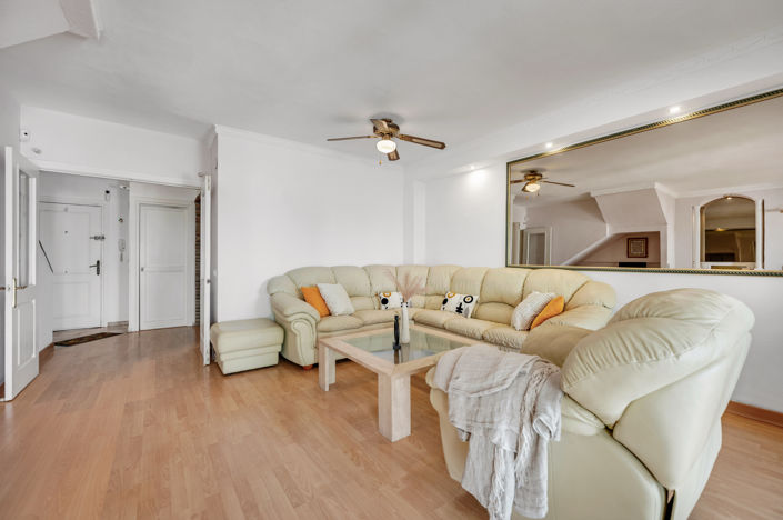 Image No.28-4 Bed Townhouse for sale