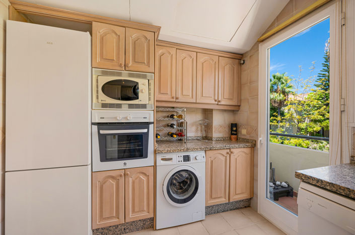 Image No.8-2 Bed Apartment for sale