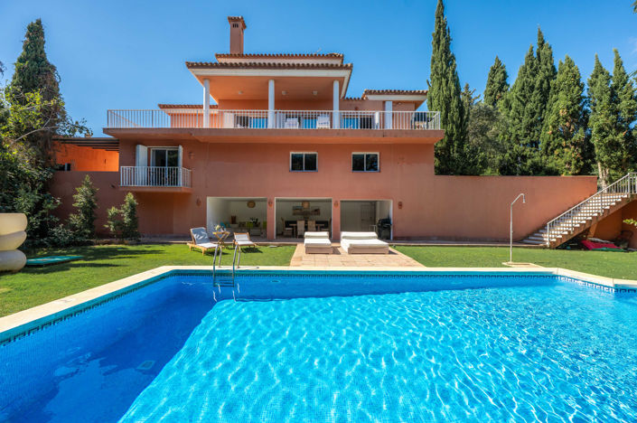 Image No.1-5 Bed Villa for sale