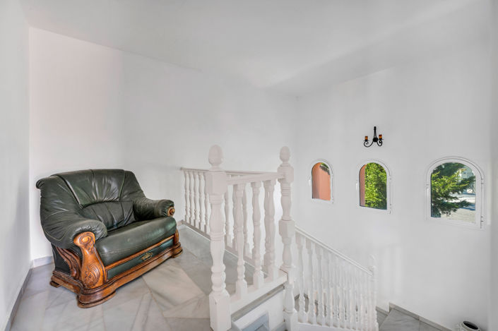 Image No.30-5 Bed Villa for sale