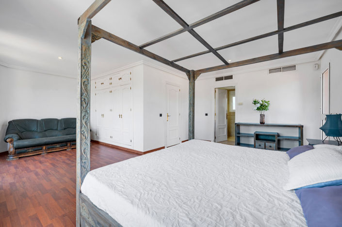 Image No.33-5 Bed Villa for sale