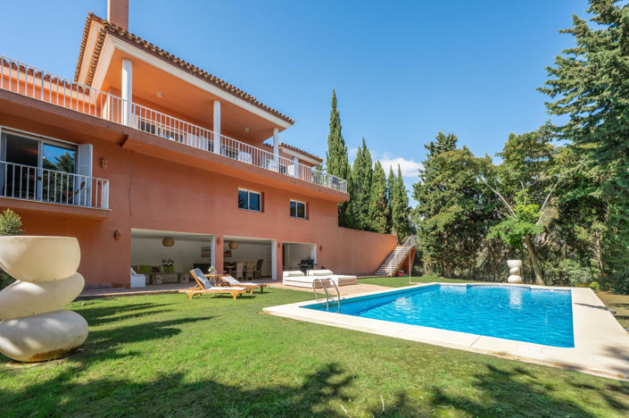Image No.48-5 Bed Villa for sale