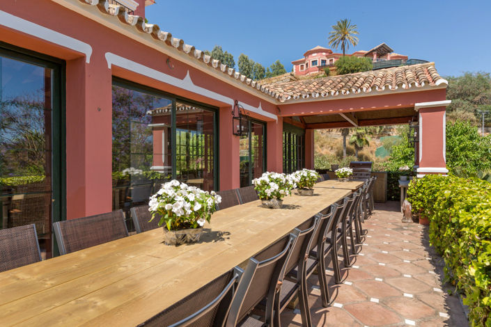 Image No.16-12 Bed Villa for sale