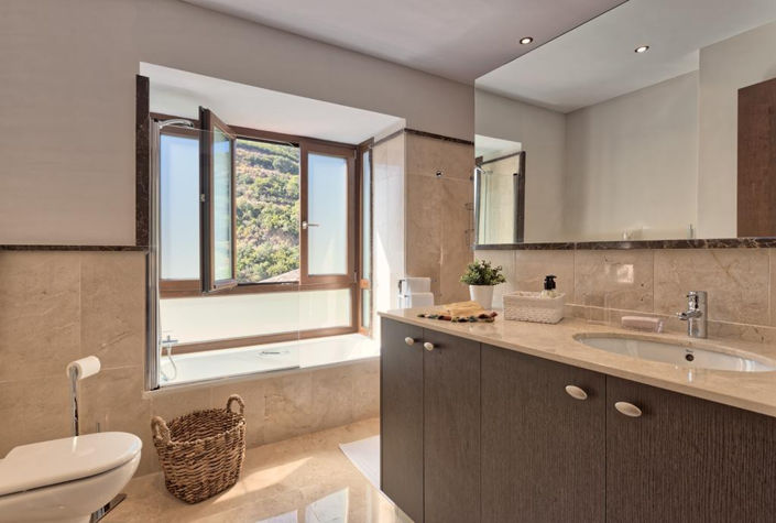 Image No.13-5 Bed Villa for sale