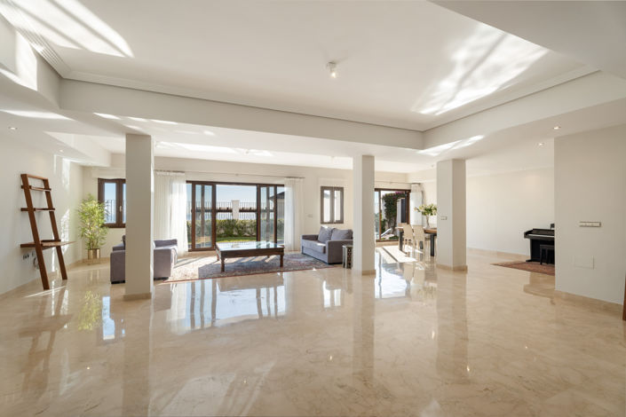 Image No.41-5 Bed Villa for sale