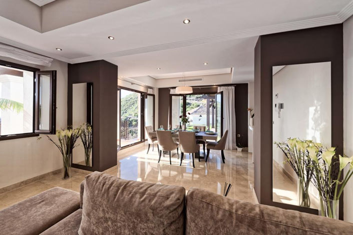 Image No.6-5 Bed Villa for sale