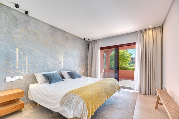 Image No.14-3 Bed Property for sale