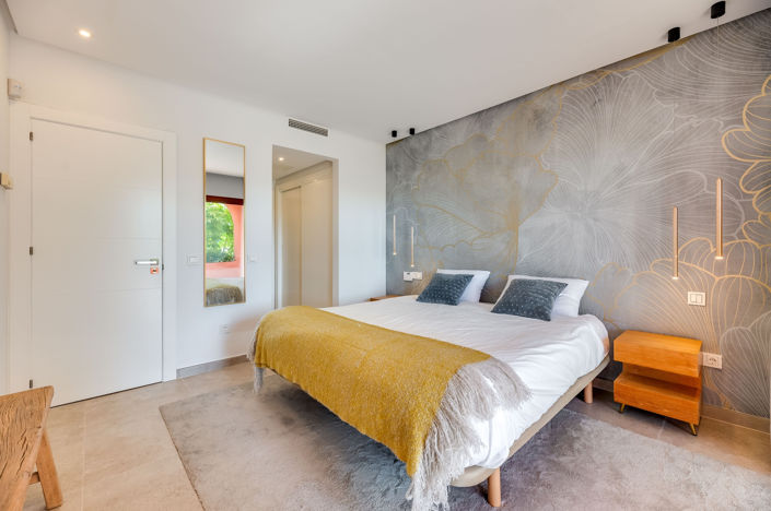 Image No.15-3 Bed Property for sale