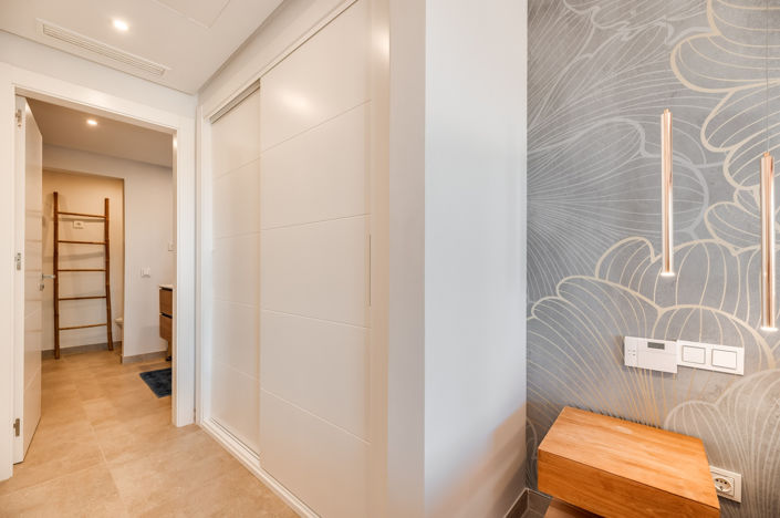 Image No.16-3 Bed Property for sale