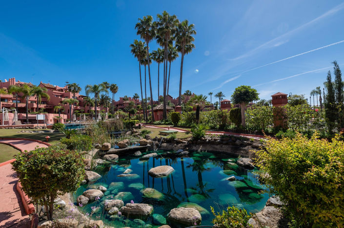 Image No.3-3 Bed Property for sale