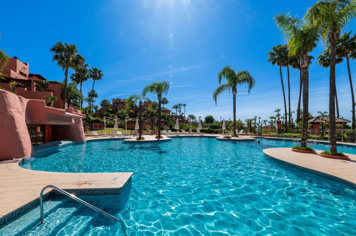 Image No.31-3 Bed Property for sale