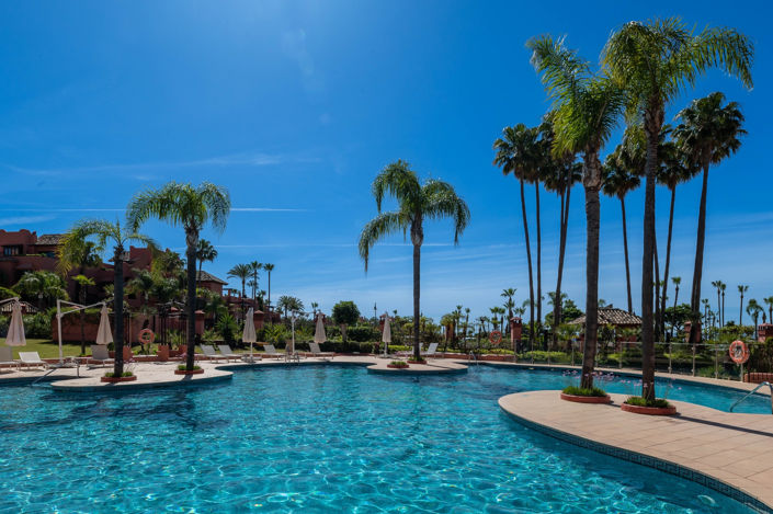 Image No.32-3 Bed Property for sale