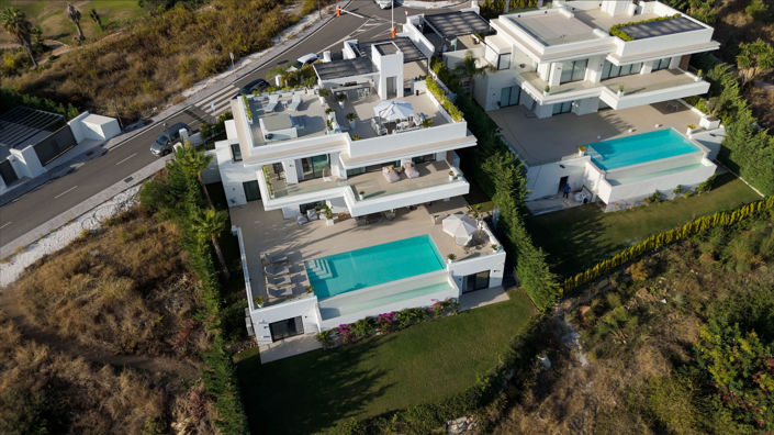 Image No.2-6 Bed Villa for sale