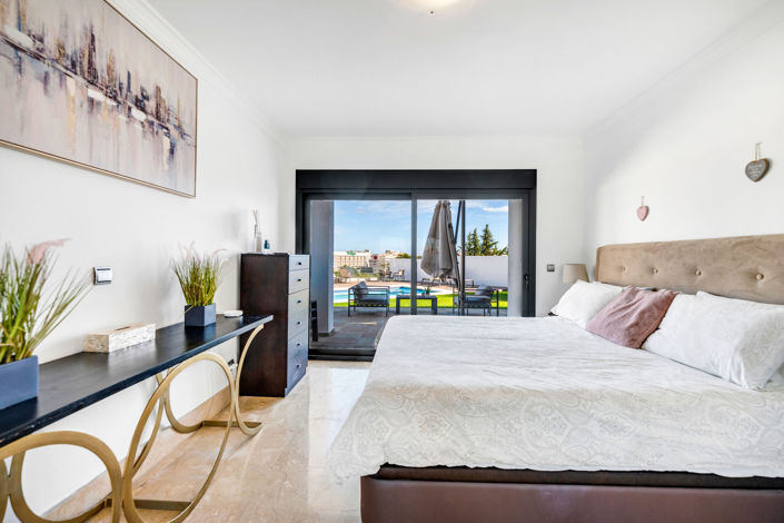 Image No.13-5 Bed Villa for sale