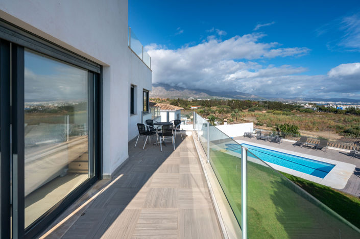 Image No.17-5 Bed Villa for sale