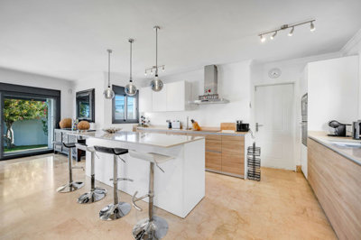 b98le8d7m9k3degpefzhs0lif8u4xzvzhwxtmggyekxx9