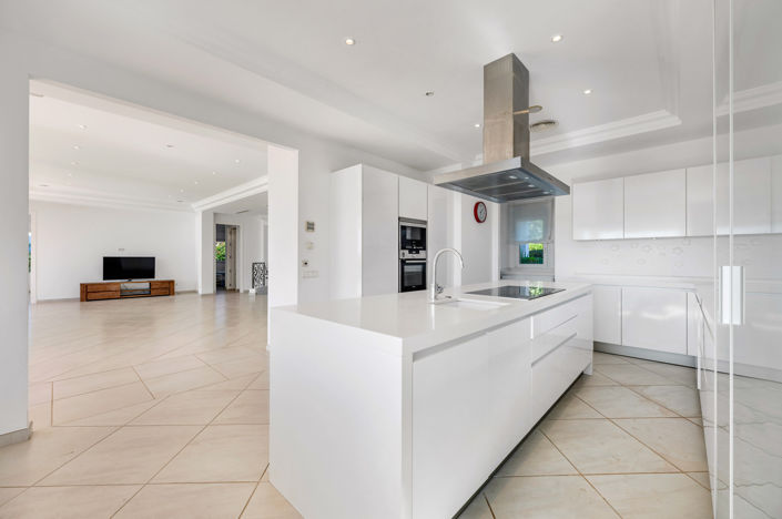 Image No.19-7 Bed Villa for sale