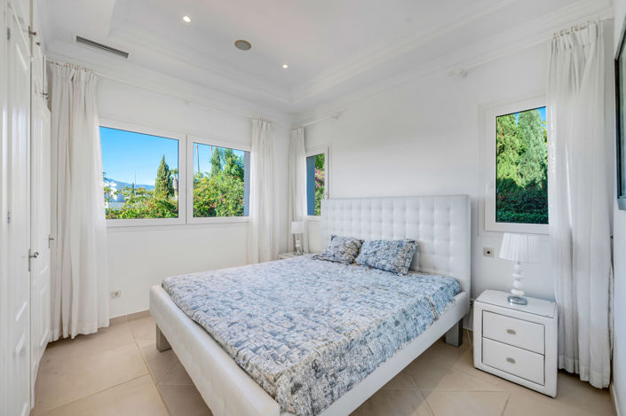 Image No.21-7 Bed Villa for sale